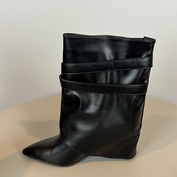 Yoki Black Wedge Mid Calf Boots Gold Lock Charm Size 6 - Picture 4 of 15